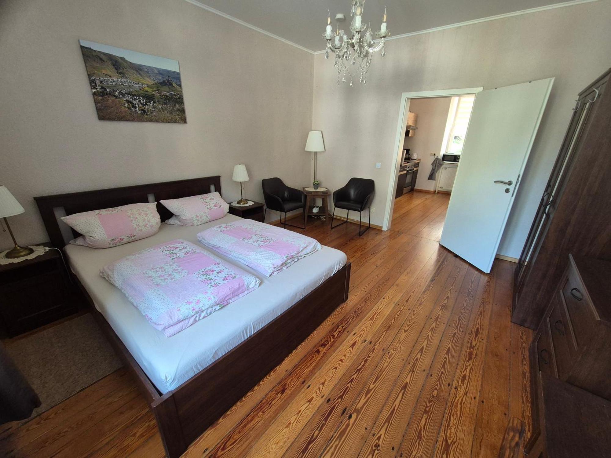 Ehemaliges Winzerhaus Cochem Apartment Bagian luar foto
